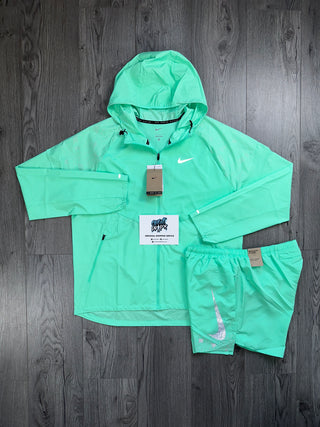 Nike Repel Mint Green Windrunner Set