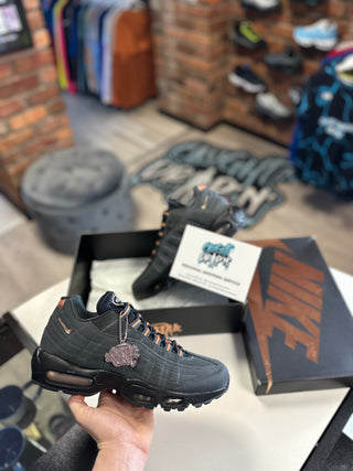 Nike Air Max 95’s X Syna World | Anthracite, Rose Gold