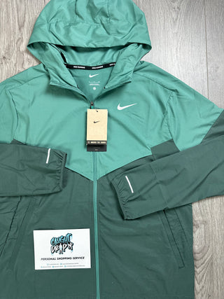 Nike Two Tone Green Windrunner Jacket