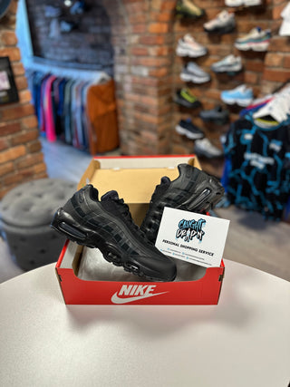 Nike Air Max 95’s Triple Black