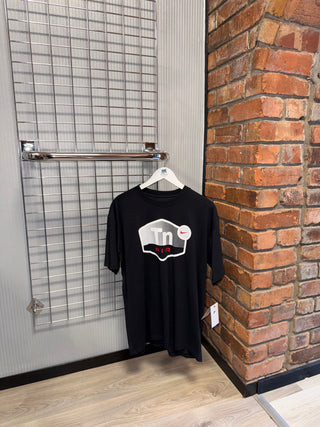 Nike TN Black | Crimson Red Logo Tee