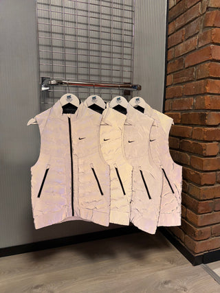 Nike Performance Reflective Vest | Gilet | Body Warmer