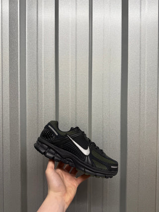 Nike VOMERO 5 Black, Khaki Green