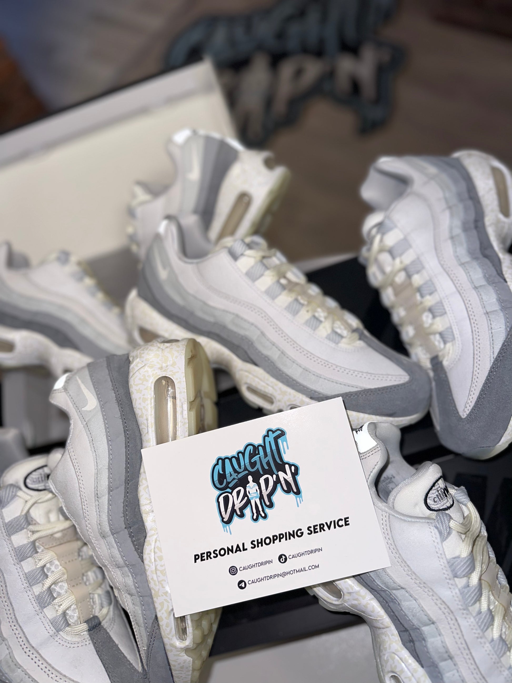 Glow in the dark nike thea cheap