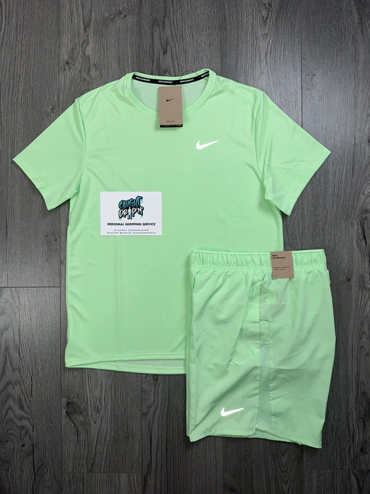Nike Miler Vapour Green Set