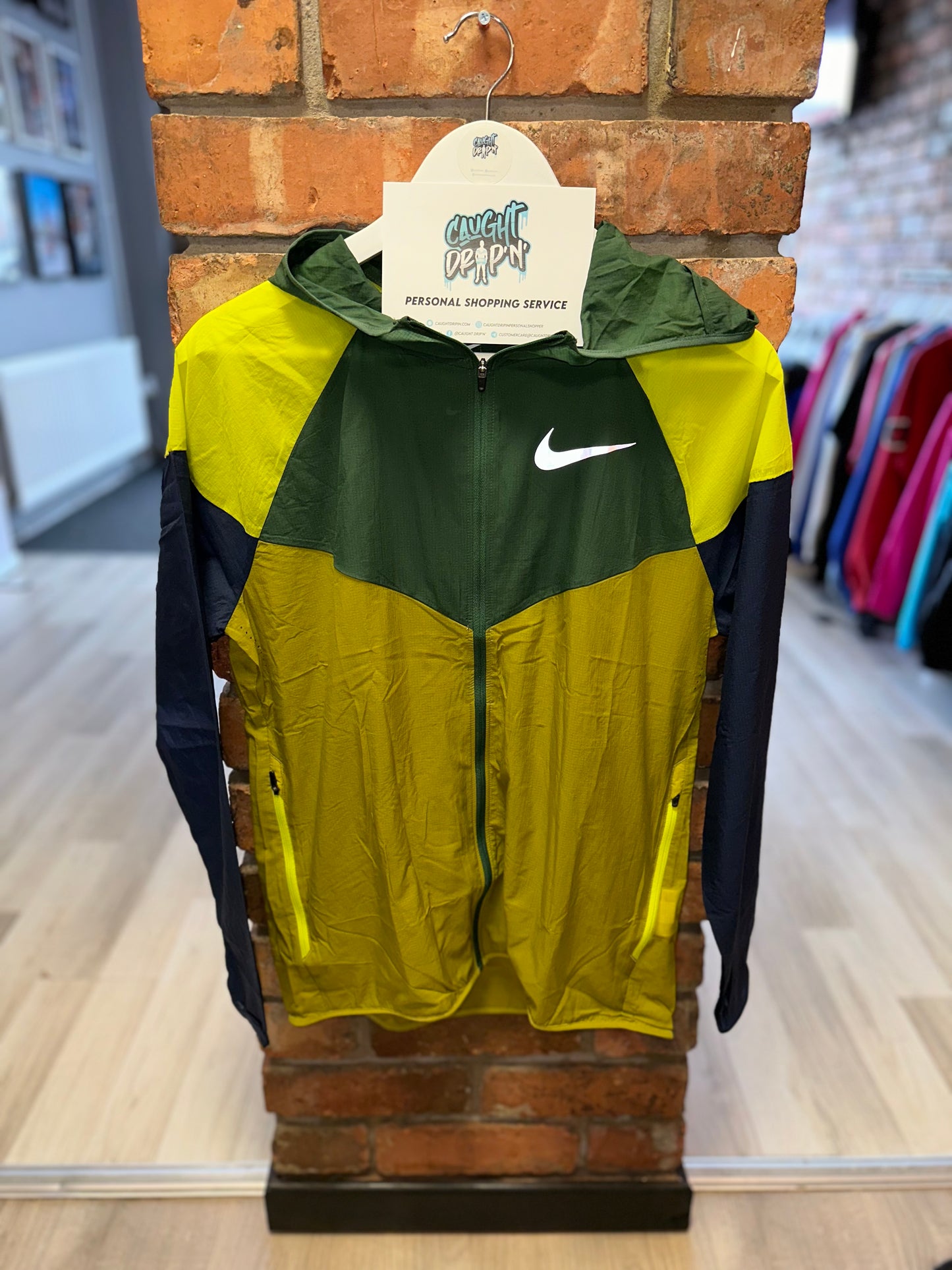 Nike Contrast Windrunner Green | Yellow â Caught Drip'N'