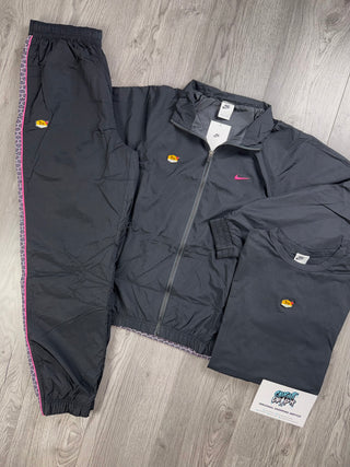 Nike 3 Piece TN Black | Hyper Pink Tracksuit (Oversized Fit. Recommend Sizing Down)
