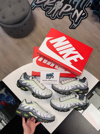 Nike Air Max Plus TN Grey Fog | Light Lime 2026